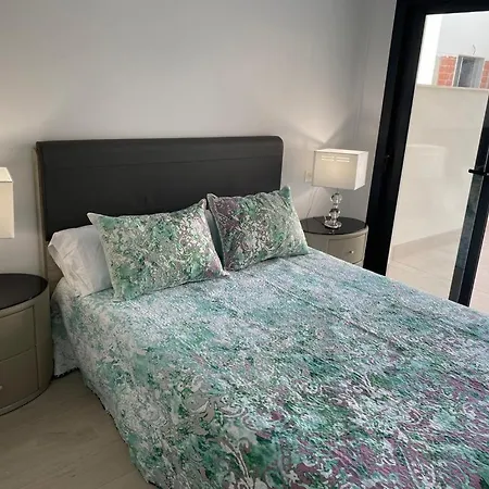 New Villa, 2 Bedrooms Private Heated Pool Sleeps Up To 6 Villa Pilar de la Horadada