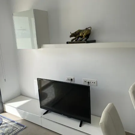 Vila New Villa, 2 Bedrooms Private Heated Pool Sleeps Up To 6 *